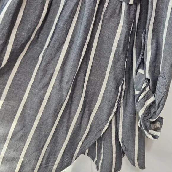 Striped Navy and White Top - Picture 9 of 13